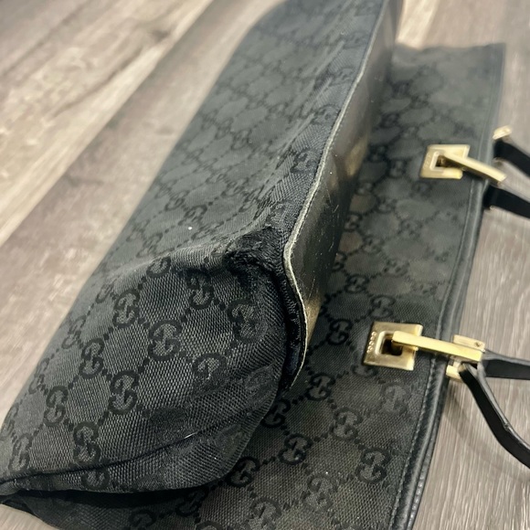 Gucci Black Monogram Vintage Bucket Tote bag - Picture 3 of 7